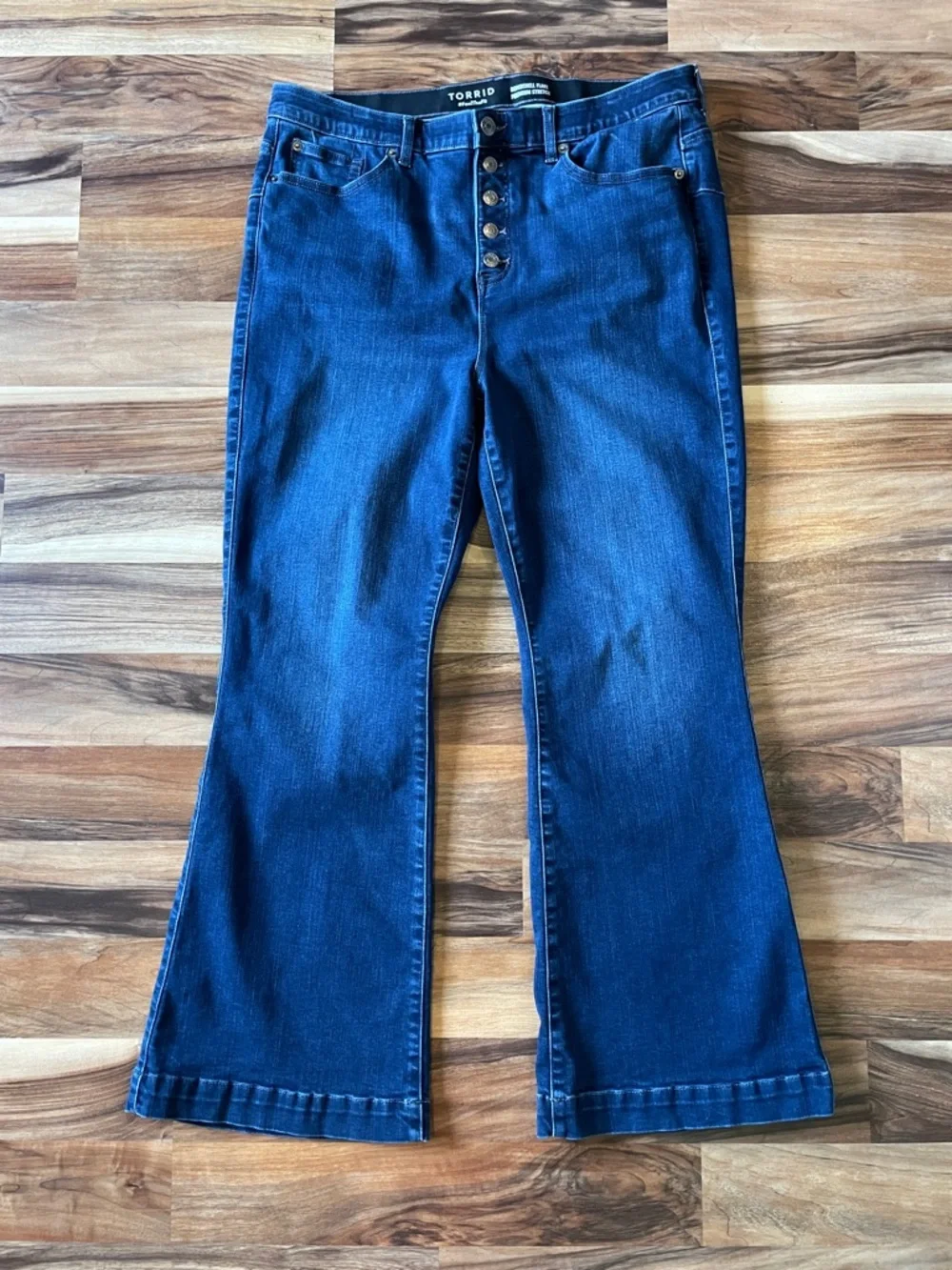 Torrid Bombshell Flare jeans size 20 regular 2 2x Button-Fly - Picture 1 of 8